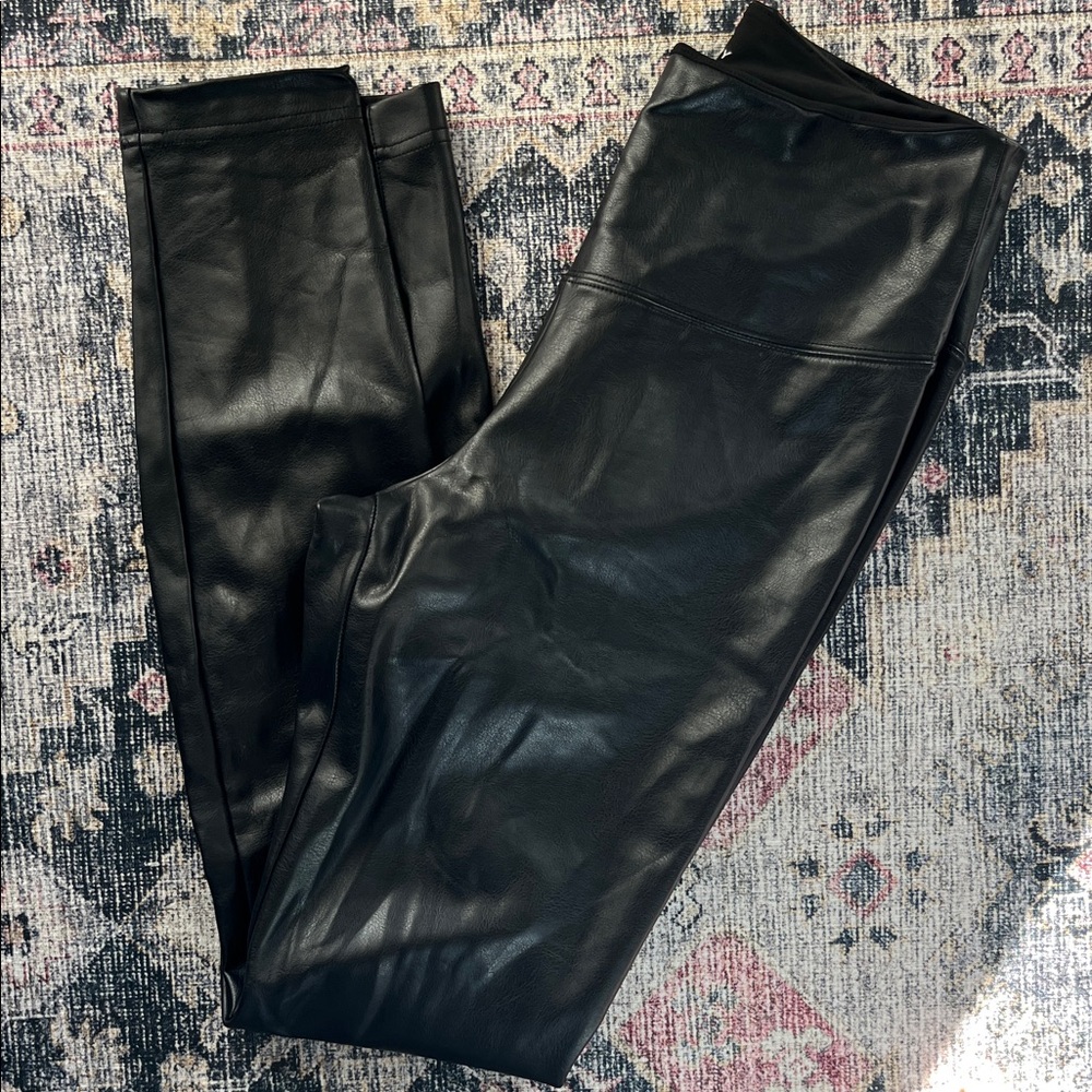 White House Black Market Black Runway Leggings
